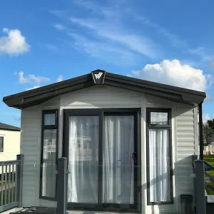 Deck Of The Bay - Cayton Holiday home